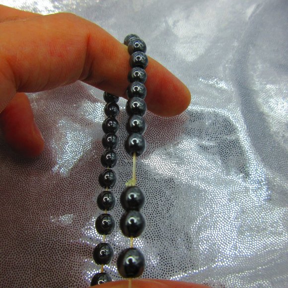 Hematite 6mm Round 7" Stretchy Gemstone Bracelet - Picture 3 of 3